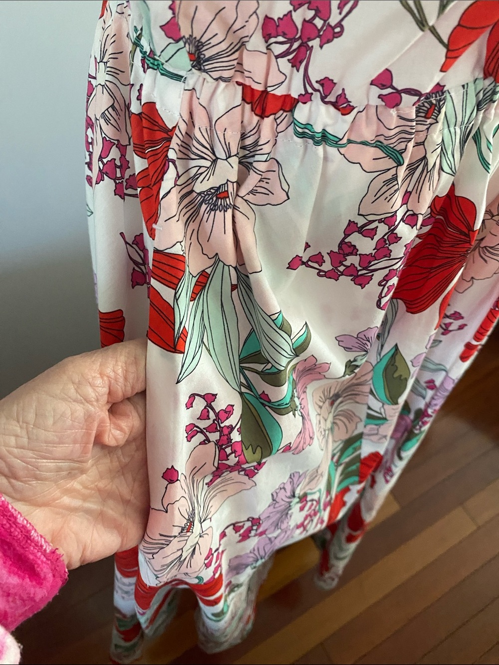 ON-34th NWT floral dress with pockets - Picture 3 of 8